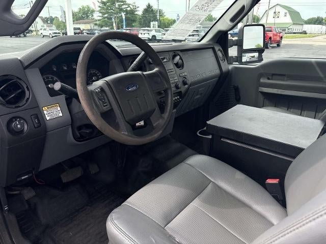 2013 Ford Super Duty F-350 SRW XL