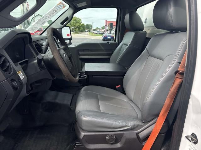 2013 Ford Super Duty F-350 SRW XL