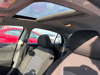 2011 Chevrolet Malibu LT w/1LT