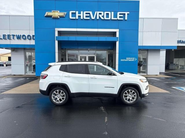 2022 Jeep Compass Latitude Lux